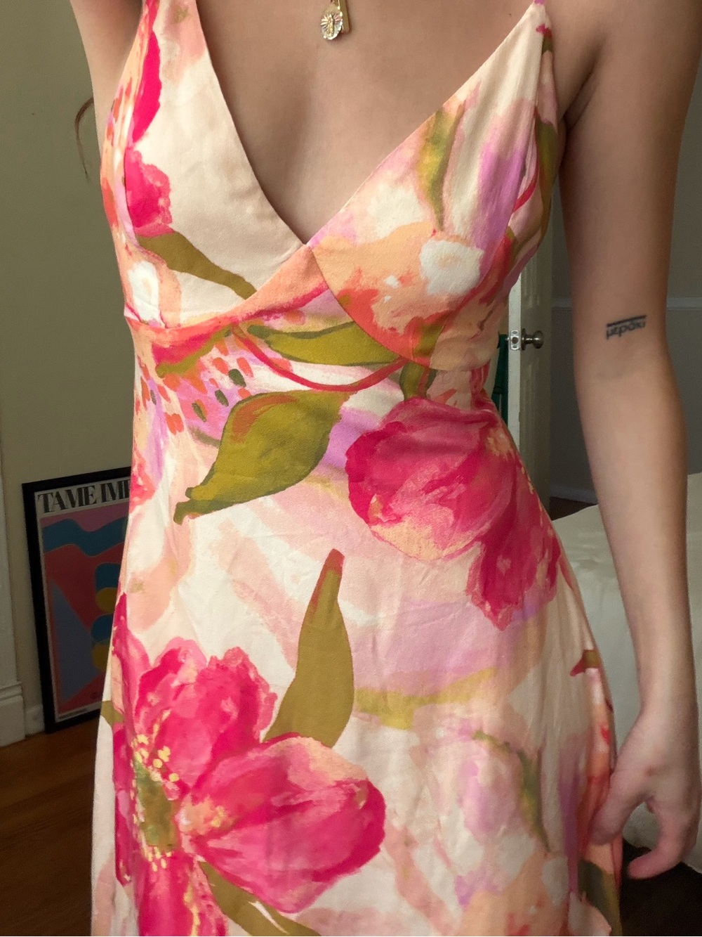 Wedding guest floral dress - Picture 3 of 6